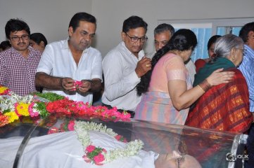 Celebs Pay Condolences to C Narayana Reddy
